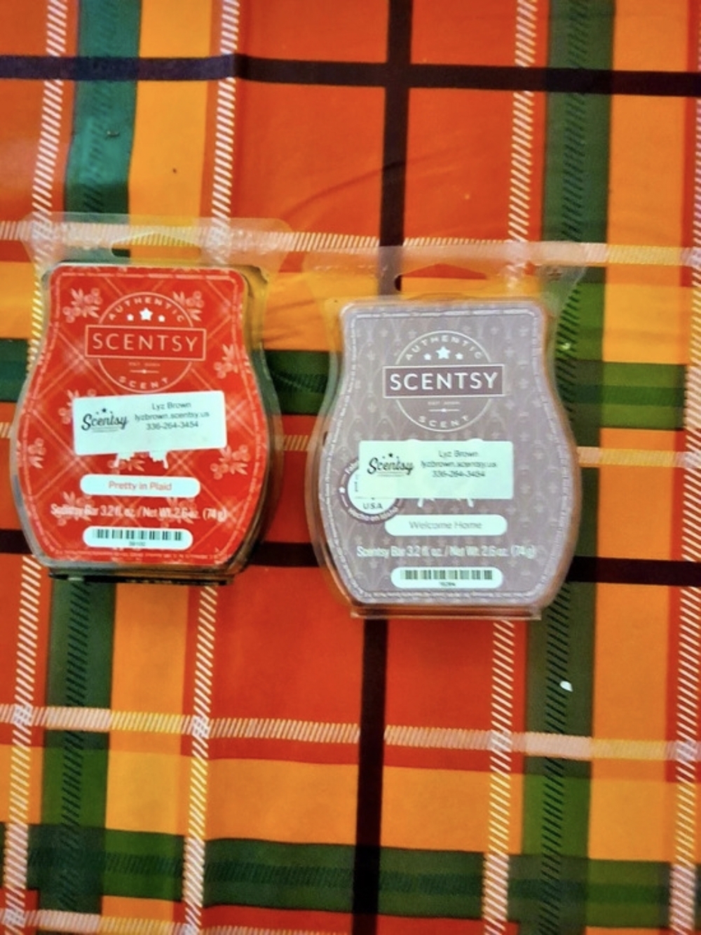 Scentsy Wax Bar (Pretty in Plaid & Welcome Home) Set Red & Gray